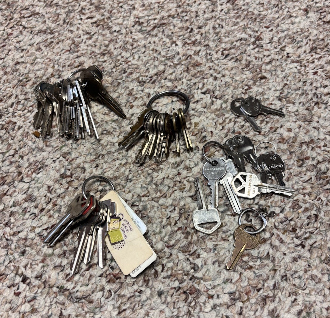 Large Lot of Assorted Keys Mixed House Lock Keys Craft Steampunk Scrap Metal
