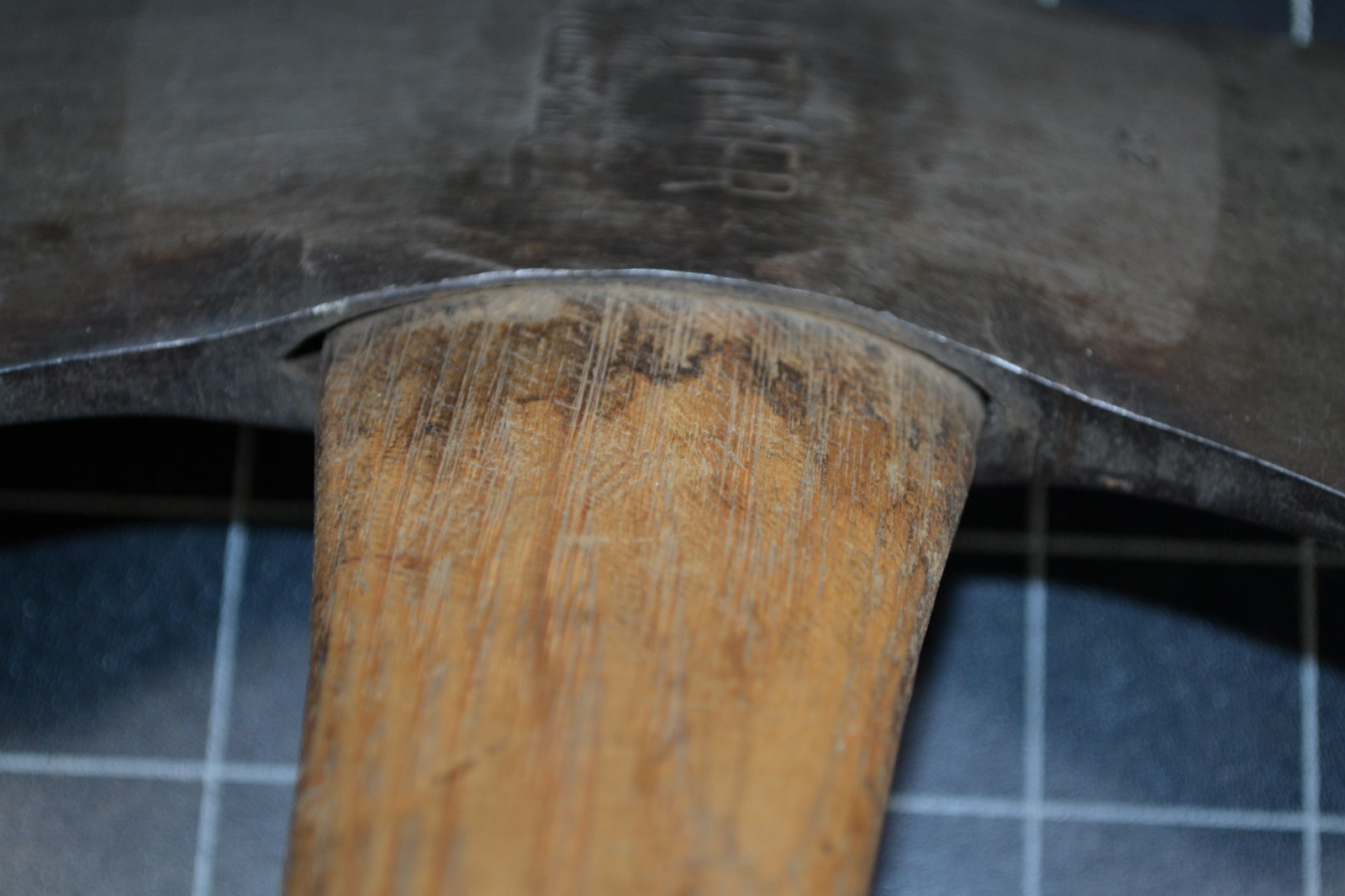 KELLEY-HOW-THOMSON CO. – OLD TIMER – 3 1/2# – DOUBLE BIT AXE