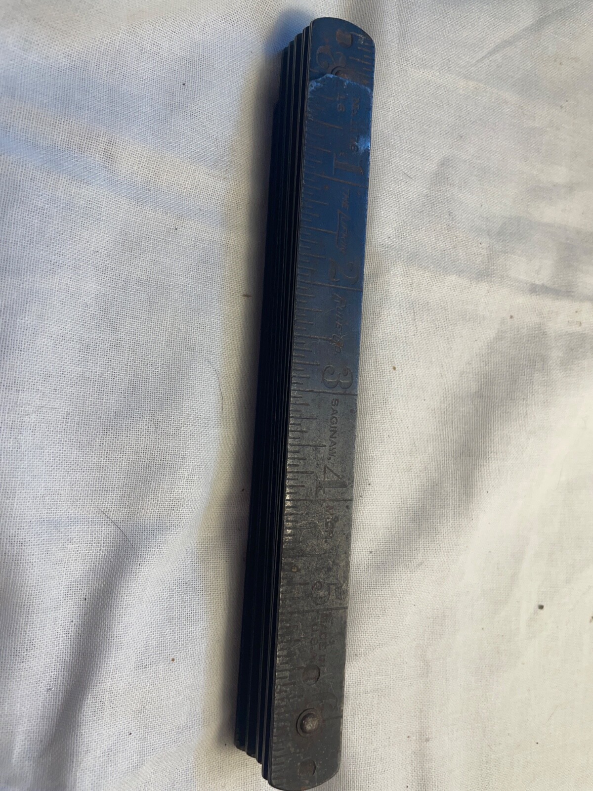 vintage THE LUFKIN RULE CO. no. 1176 FOLDING METAL 72 inch MEASURE made U.S.A.