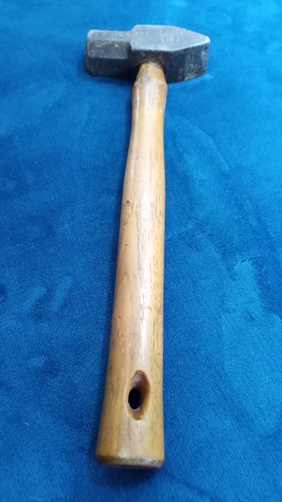 VINTAGE HUBBARD CROSS PEEN SLEDGEHAMMER 2 1/2 LBS HEAD BLACKSMITH HAMMER.