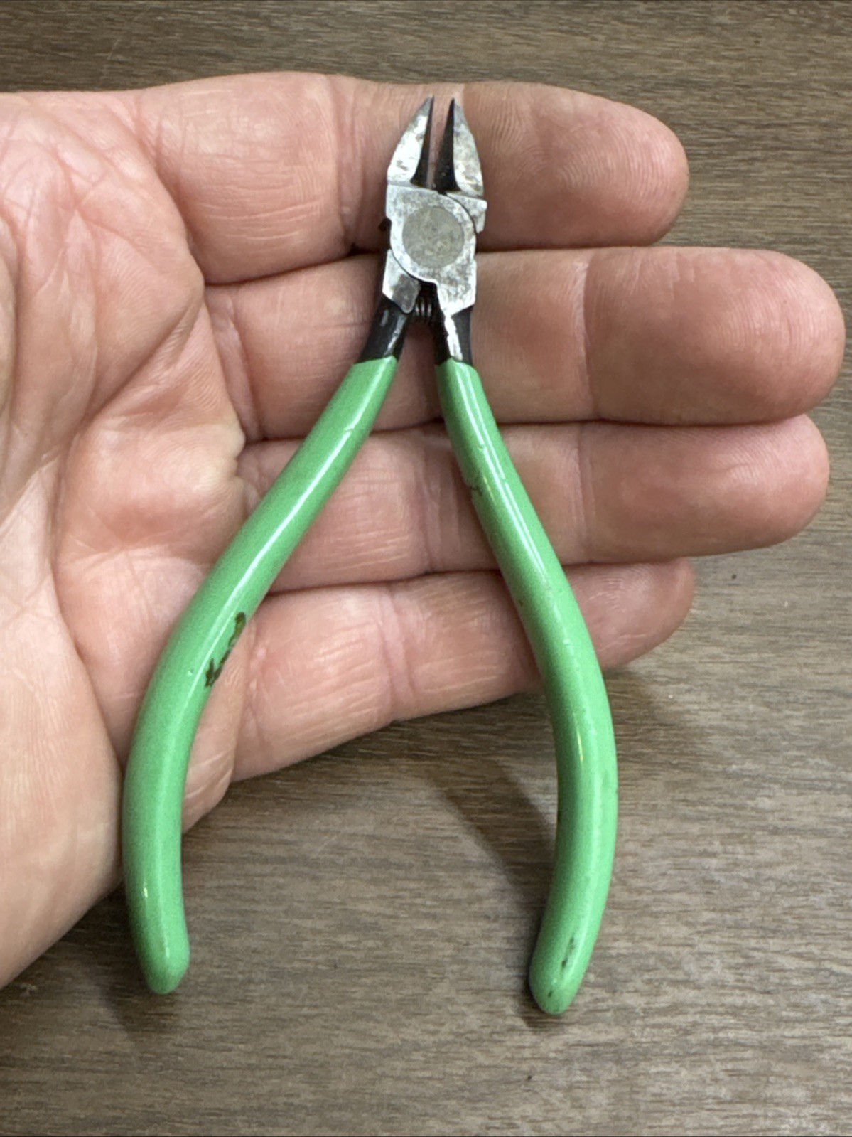Diamond MS54-3 Diagonal 4″ Flush Cutter Wire Pliers – USA