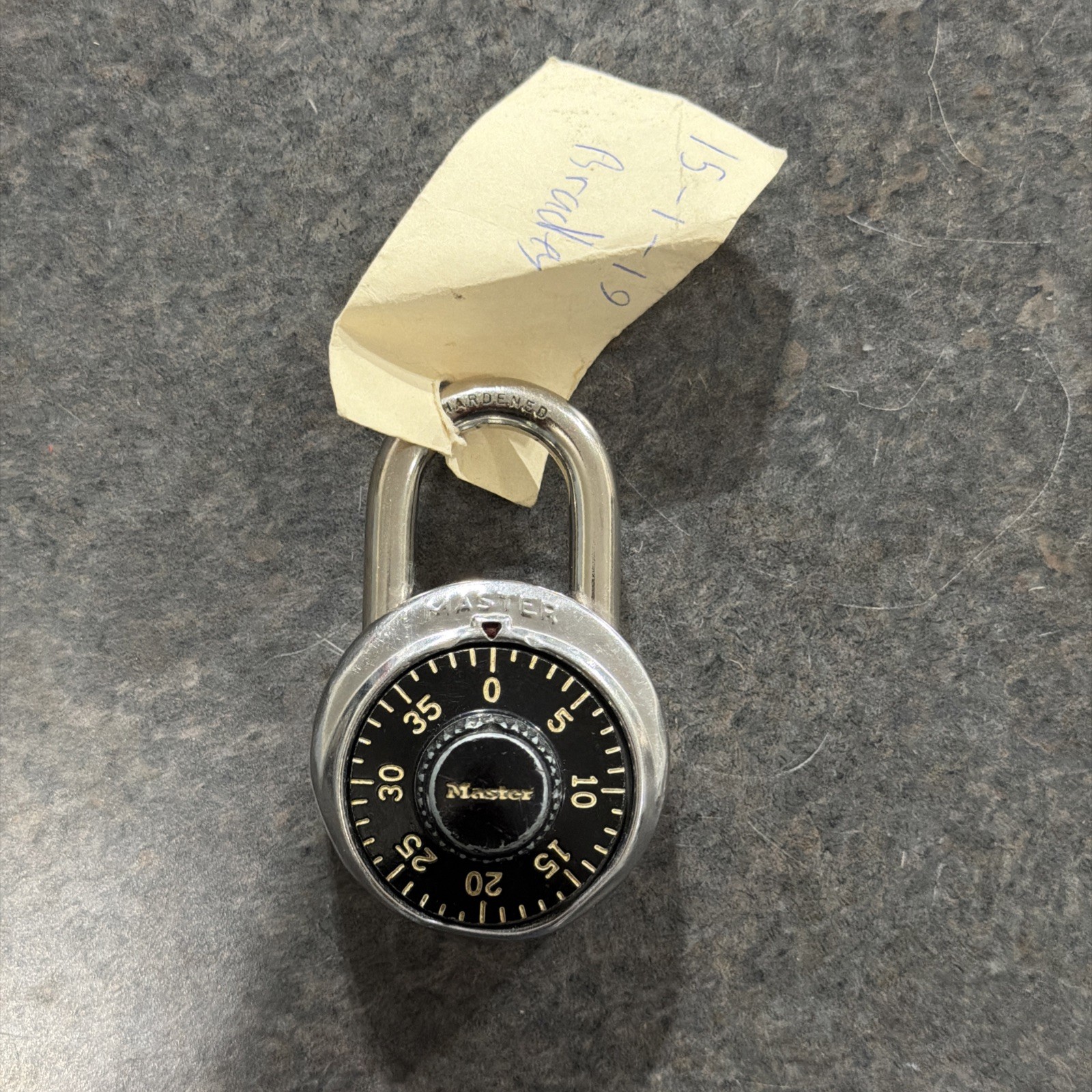 Vtg MASTER LOCK COMBINATION PADLOCK w/ Combination tested & working