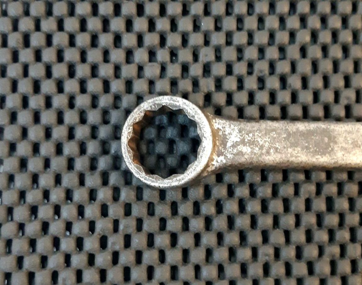 Vintage P&C 5/8″ x 11/16″ Box End Wrench 2522 USA 12 Point 9 1/2″ Long
