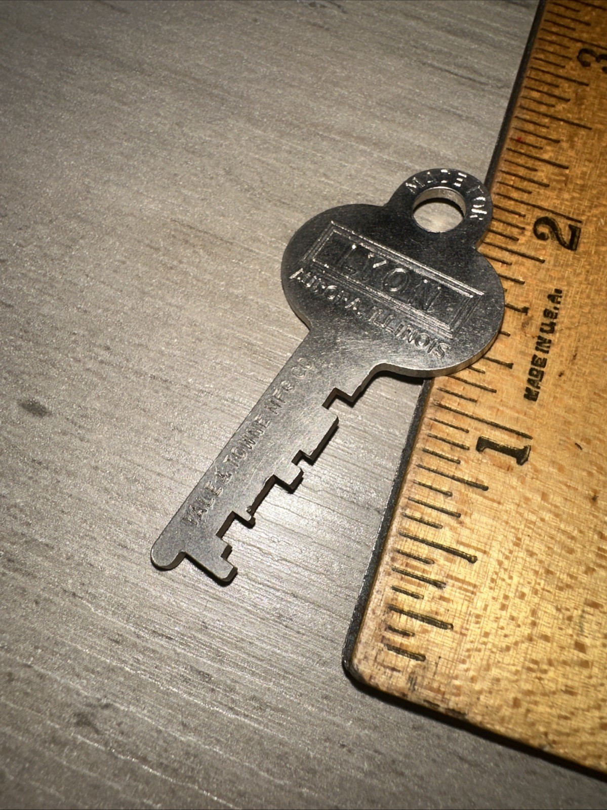 Antique Yale & Towne Flat Skeleton Key #9M1760 Lyon