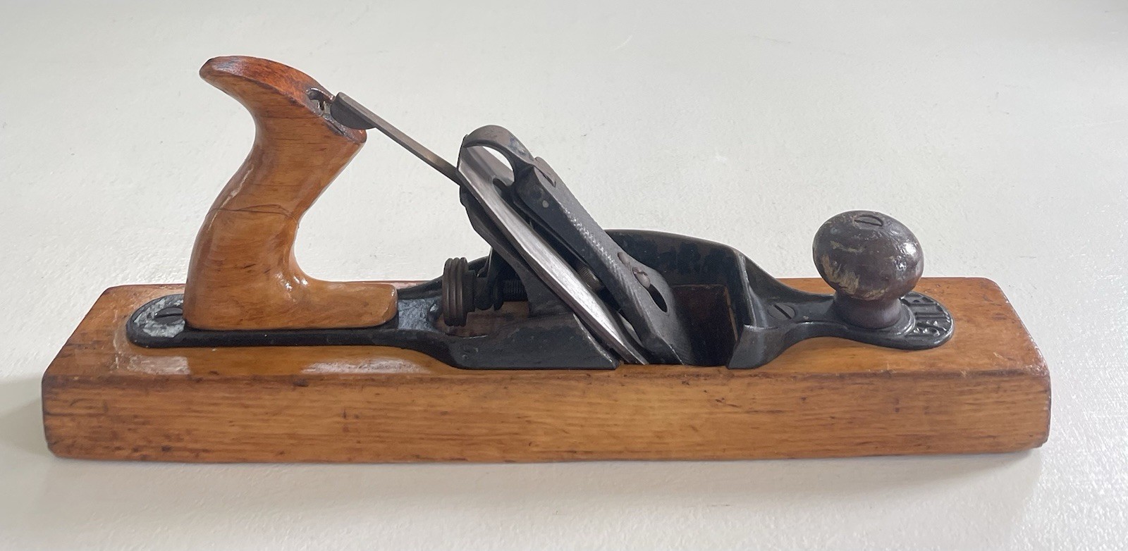 Vintage Stanley Bailey No. 26 Transitional Wood Bottom Fore Plane – 15 inch