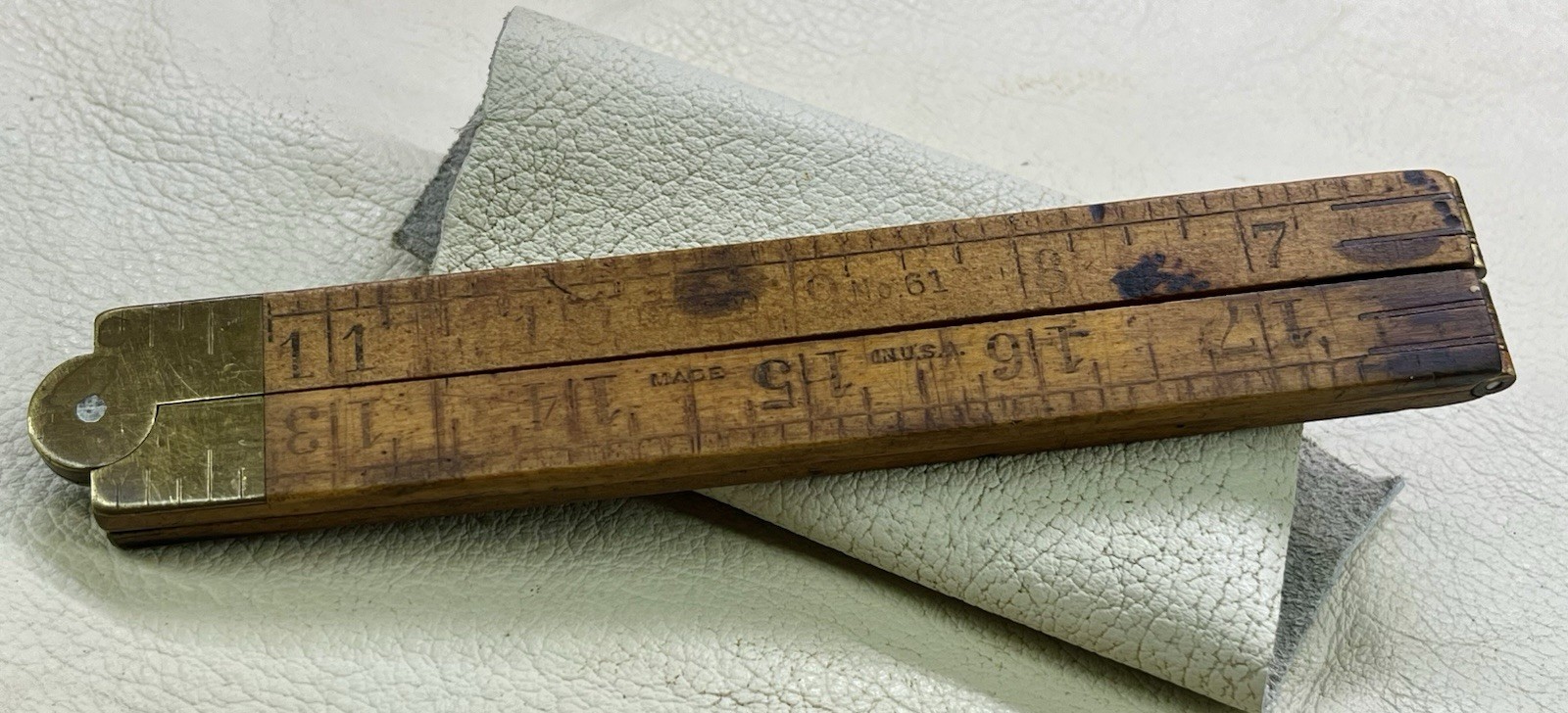 Vintage Stanley No 61 Boxwood Brass Folding Ruler 24 Inch Carpenter Rule Antique