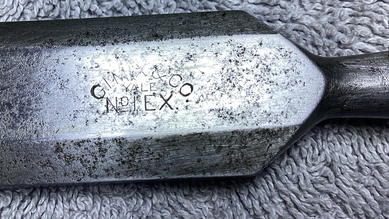 VTG. G.I. MIX & CO. YALE NO.1 EX 1” BEVELED EDGE SOCKET CHISEL