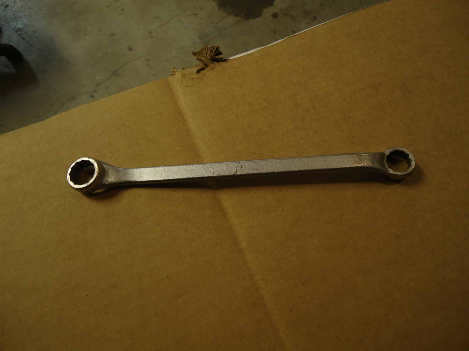 Penens Corp. Chicago USA 6318 9/16″ x 1/2″ offset box end wrench, 12 point T
