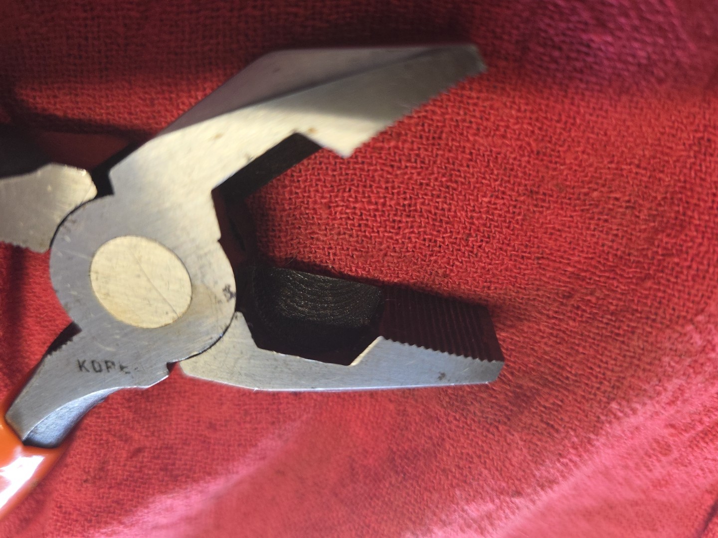 Servess Lineman Pliers Drop Forge Japan Made Vintage Old Hand Tool Rusty Tool 7″