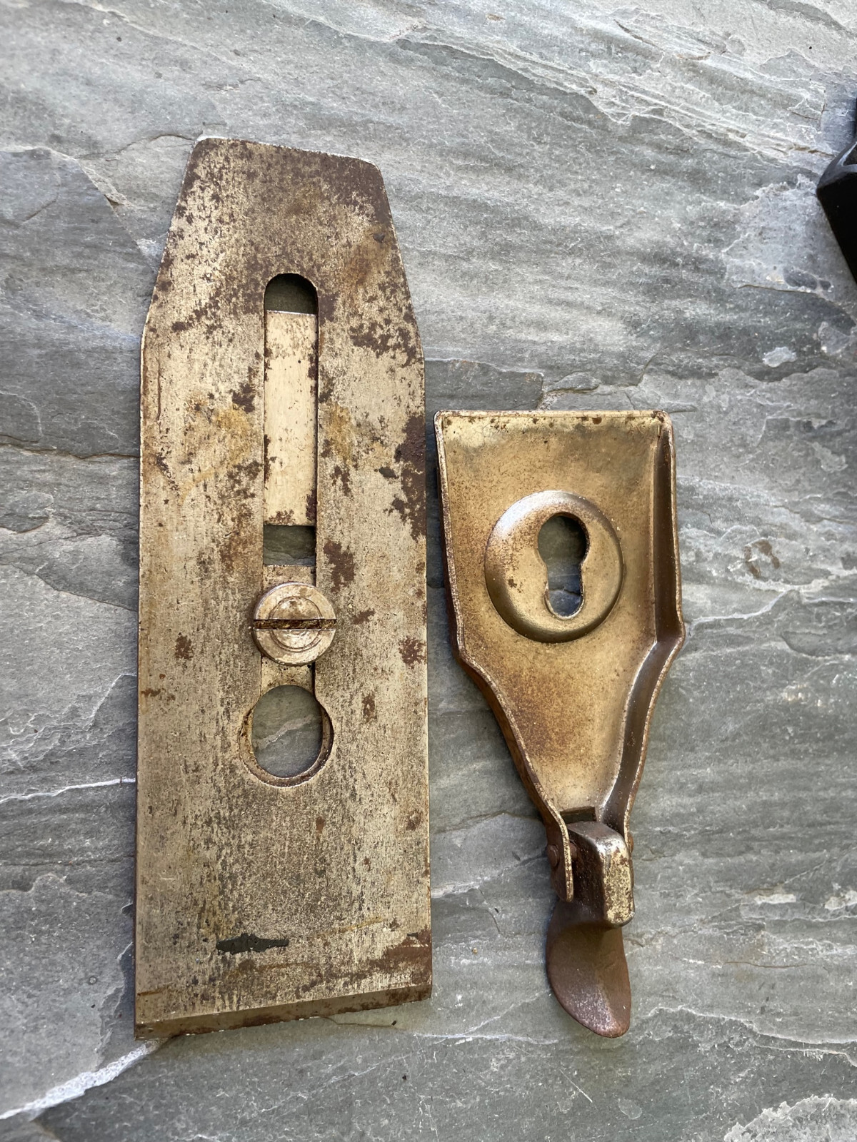 Vintage Unbranded Wood Plane 9.5” Long 2” Blade Made in USA Tool Retro Hand