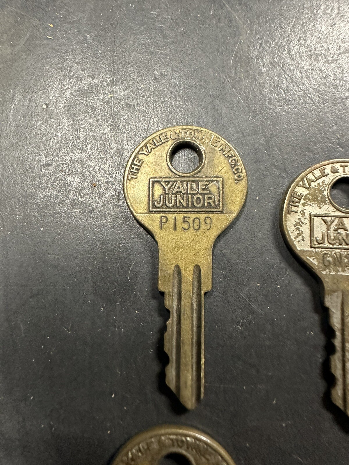 Junior Yale & Towne Keys P1509 GN217 RM222 S798