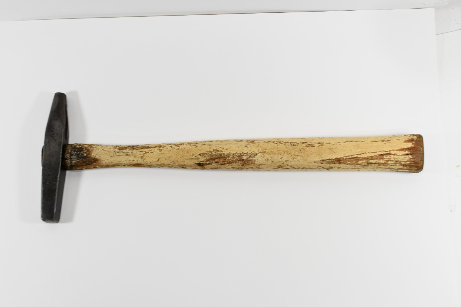 Vintage Tack/Upholstery Hammer Magnetic tip 7-1/2oz total weight M862