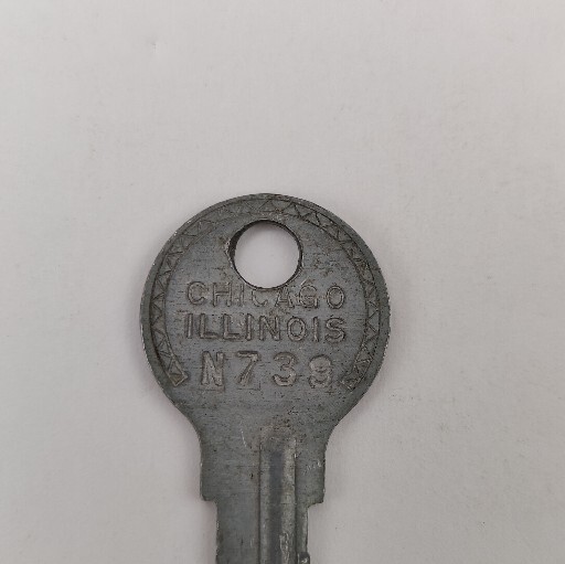 Vintage Old Antique Chicago Lock Co Padlock Key #N739 Chicago Illinois