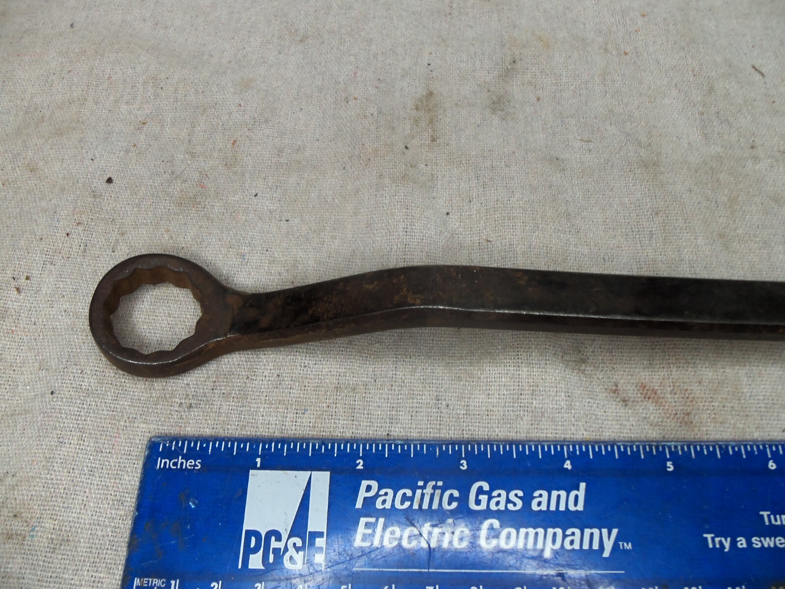 A. Plomb plumb tools early offset double box end wrench Round O