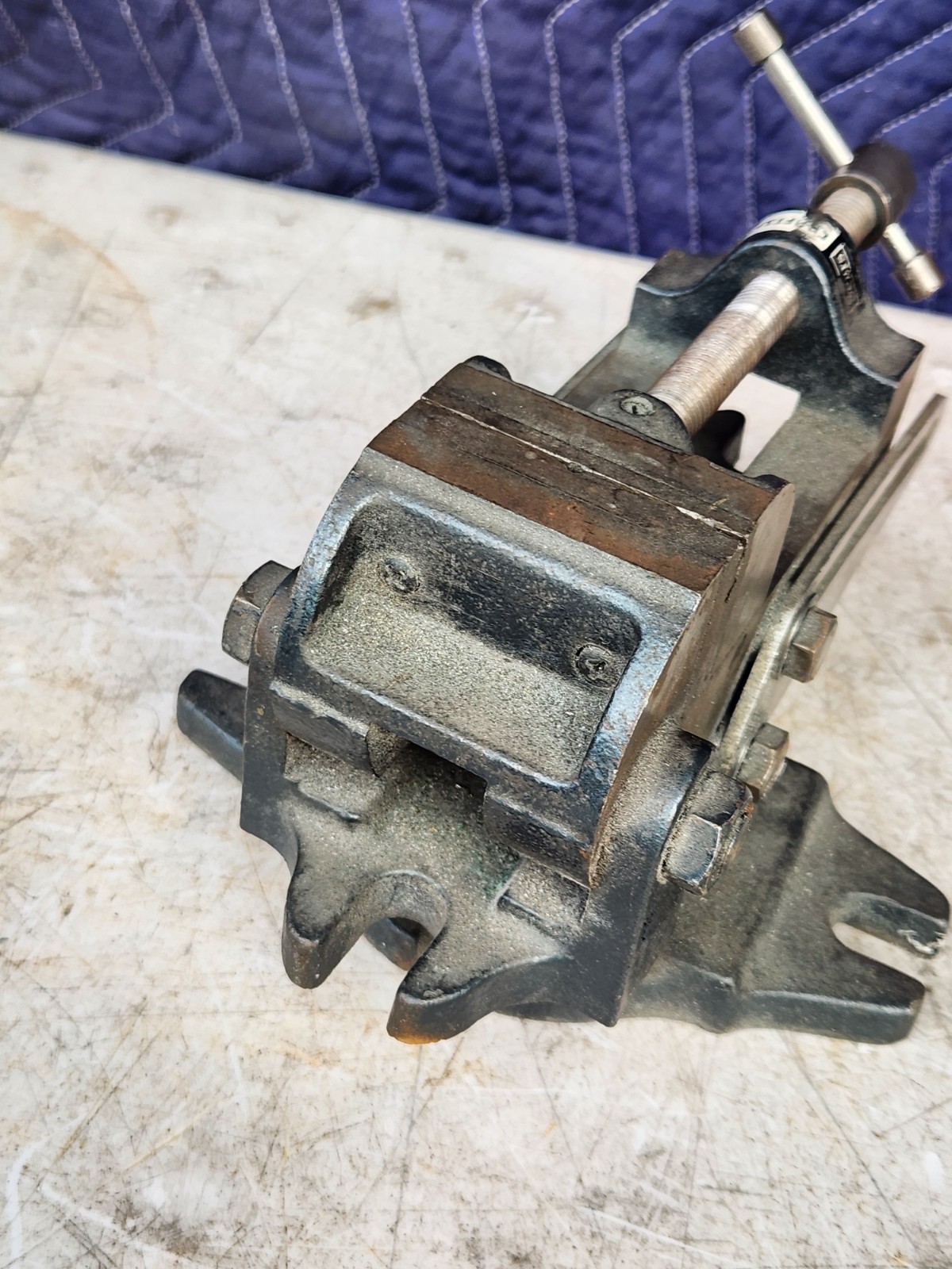 Sears Craftsman Machinist 5025 Vintage Vise 2 5/8″ Jaw Tilting Swivel 8″ Base