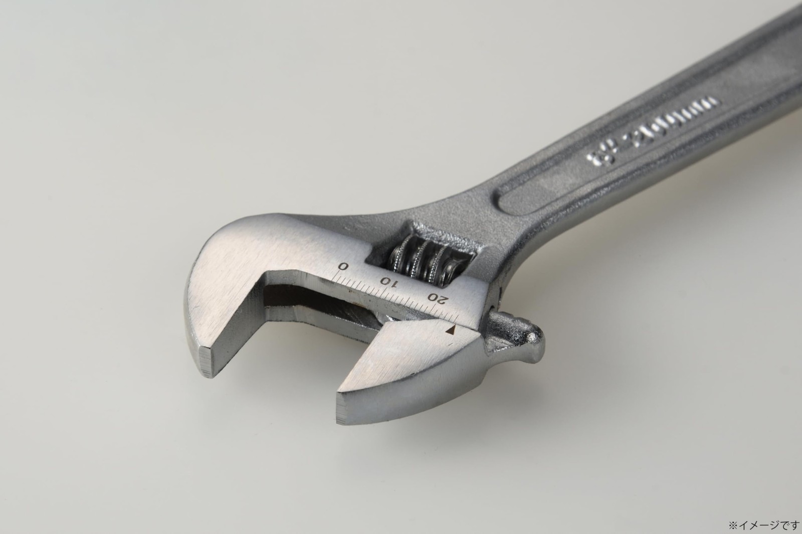 Takagi 200mm Adjustable Wrench (Maximum Opening Width: Approx. 25mm) for Tighten