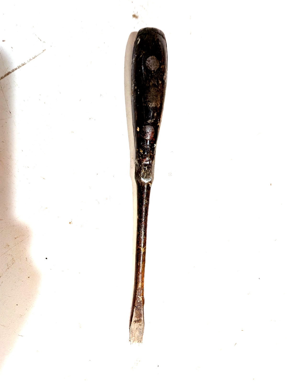 Vintage Antique 9″ perfect grip wood handle flat blade screwdriver. USA made.
