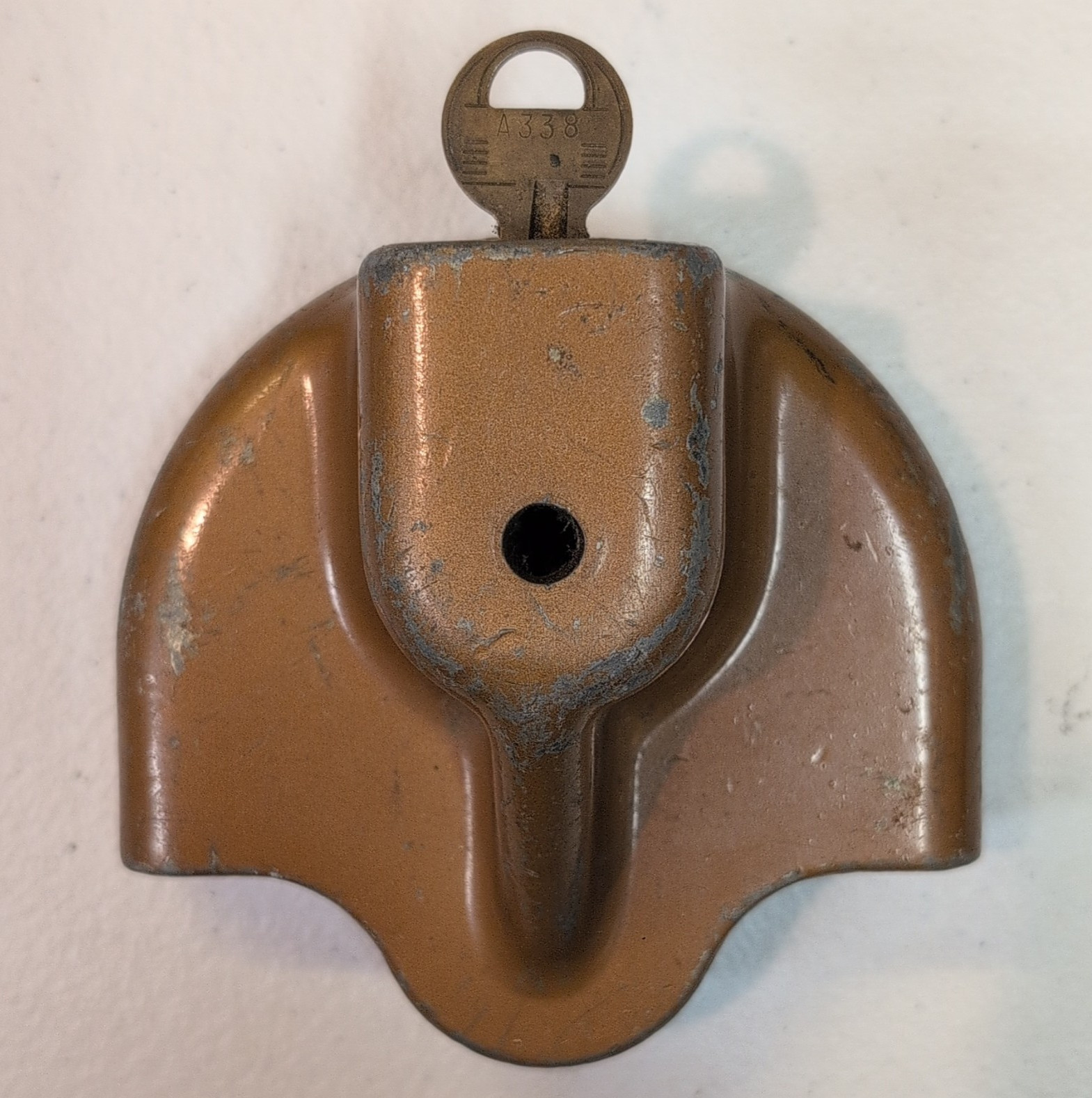 VTG Master Lock Co No 34 Heavy Duty Trailer Hitch Tongue Coupler Lock W/ Key