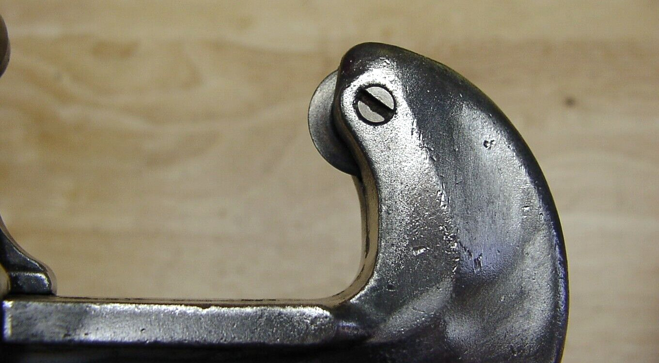 Old Used Tools Ridgid No.20 Tubing Cutter,5/8″-2-1/8″ O.D. Capacity,Lot 6,EXC