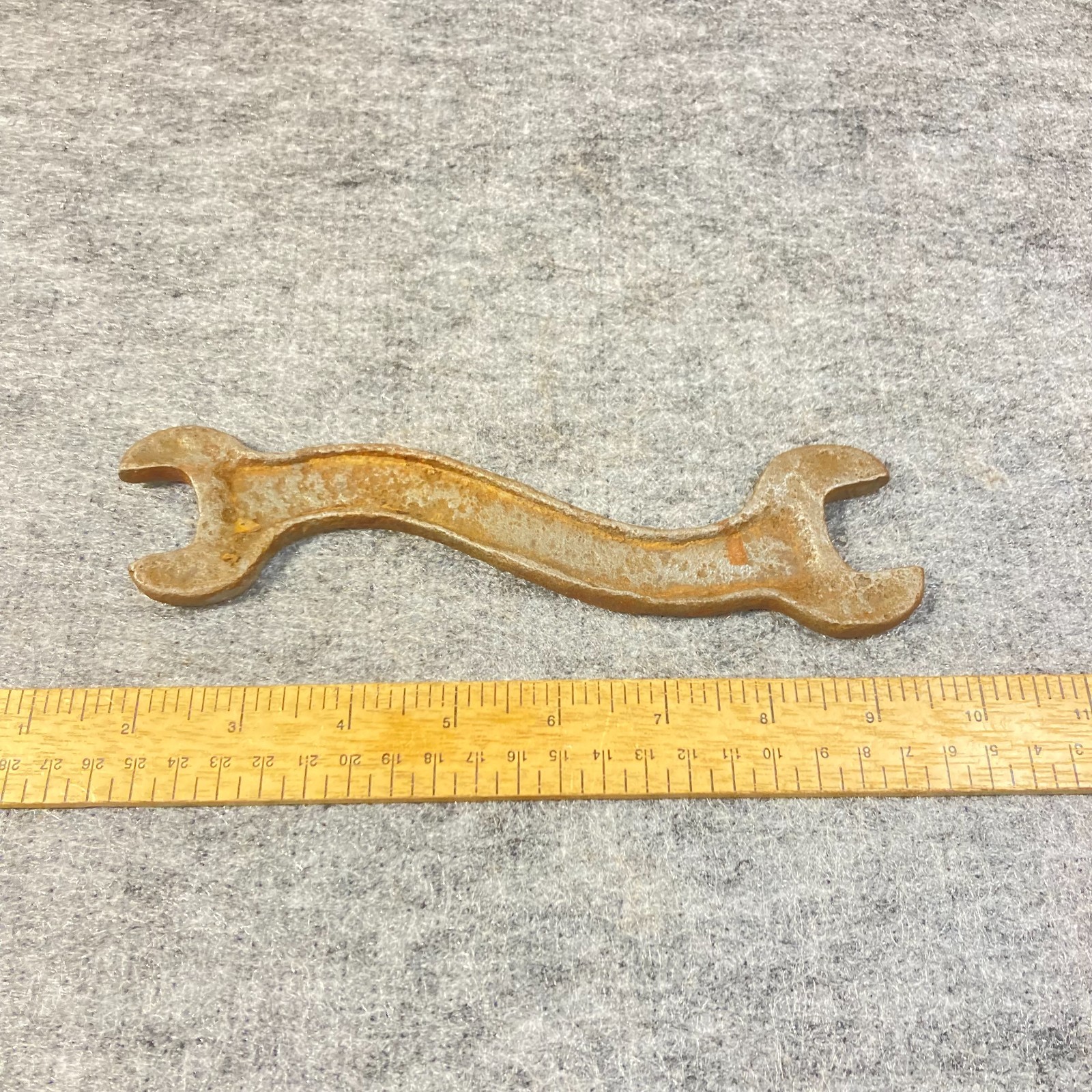 Antique S Wrench #H523 Farm Auto Machinery Tool USA