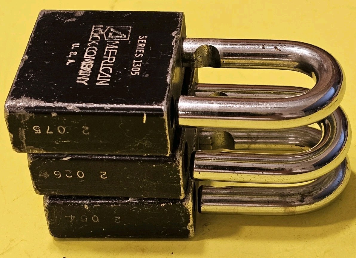 AMERICAN MASTER 1305 PADLOCK KEYED ALIKE SHED GATE HASP TRUCK CHAIN BIKE LOCK