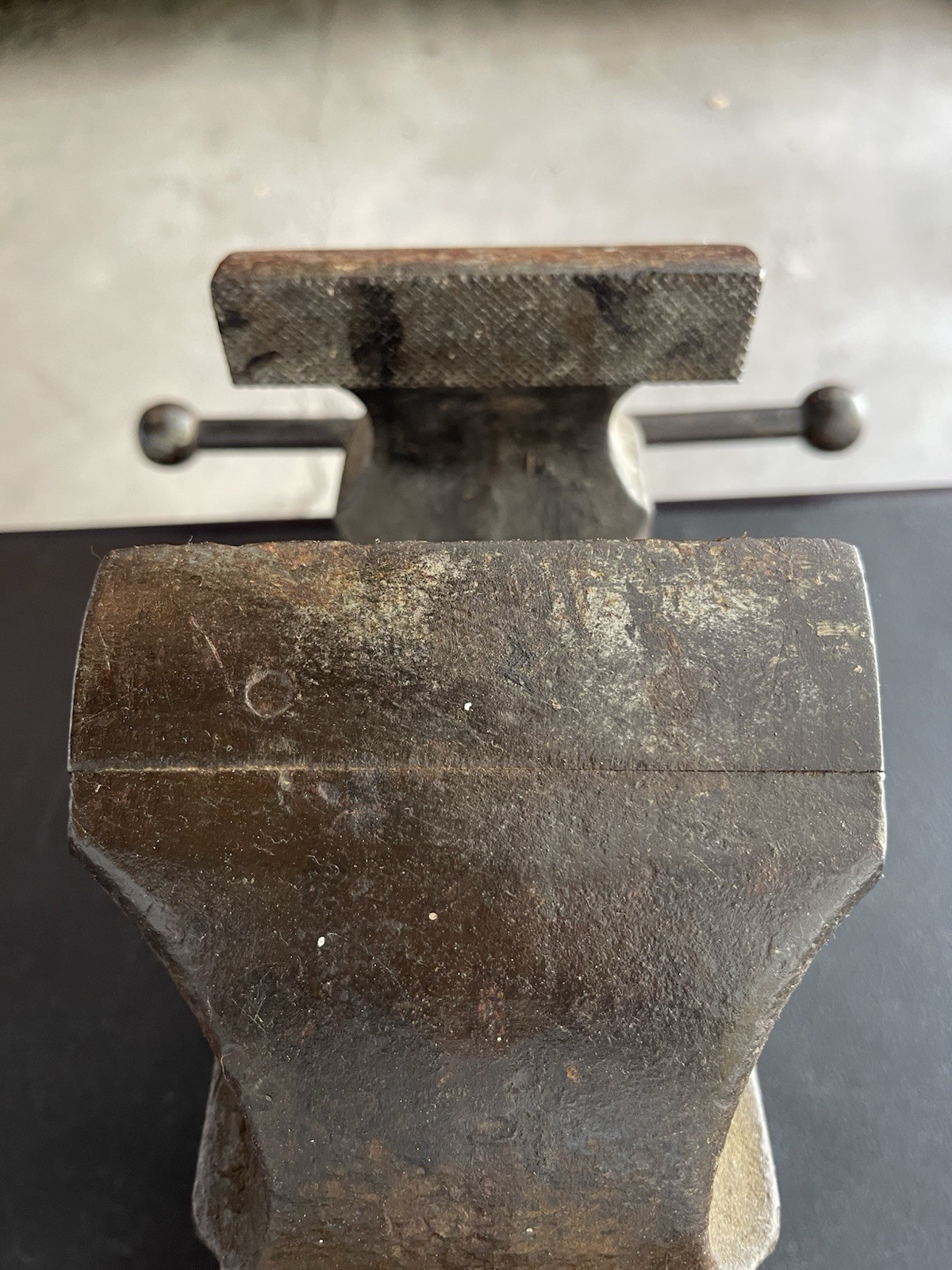VTG Charles Parker No. 106 Bench Vise 5” jaws 80+ lbs WORKING CONDITION RARE!!