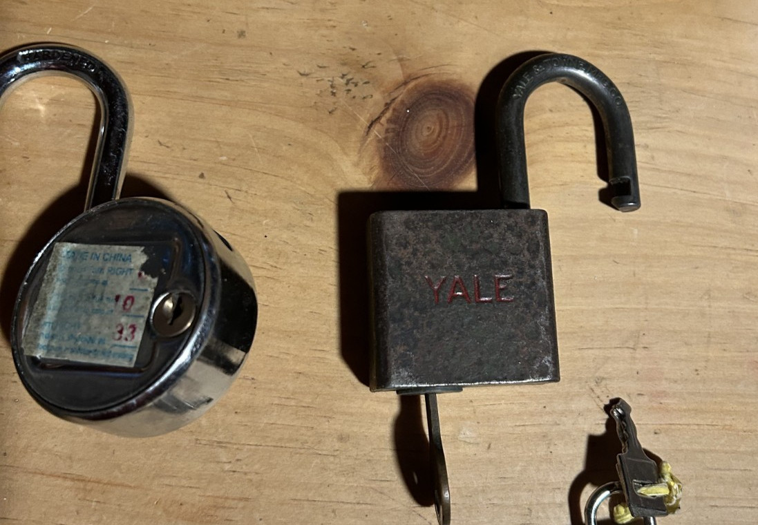 Lot of Vintage Yale padlock, combo lock, vintage brass padlock and misc keys