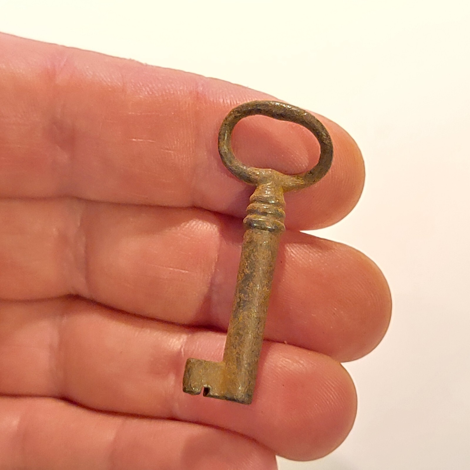 Vintage Open Barrel Skeleton Key Approx 1 5/8″ Long Steel Cat#SBD30-90