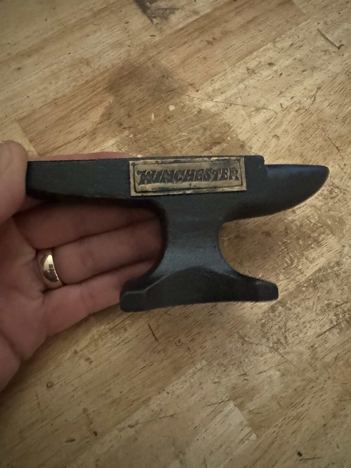 Winchester Rifles Anvil Gunsmith Cast Iron Blacksmith Paperweight Collector Guns