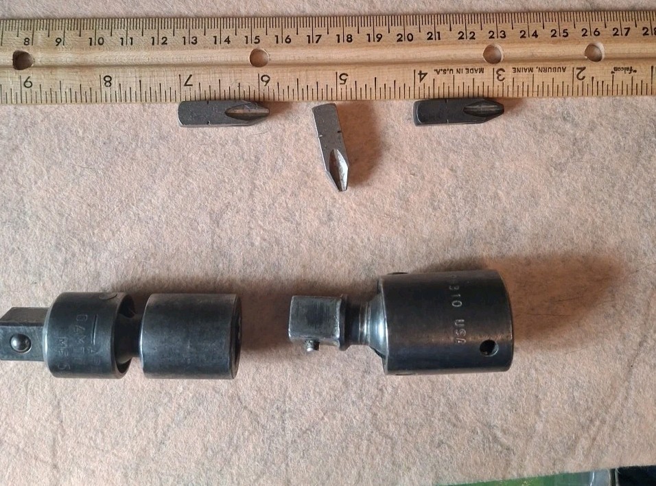 APEX 1/2″ DRIVE SWIVEL SOCKET MF 50 B-3 APEX PHILLIPS BITS 8 30-3P- 1 CORNWELL