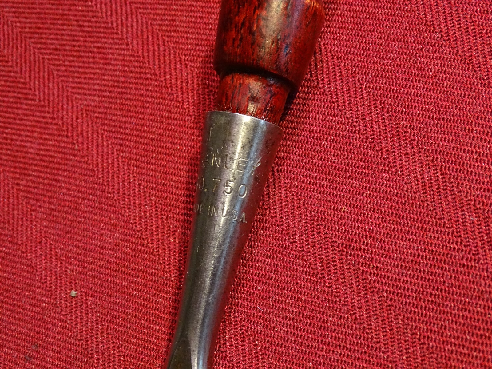 Vintage Stanley # 750 1/2″ Socket Chisel Red Hickory Handle 3-5/8″ Blade Decal