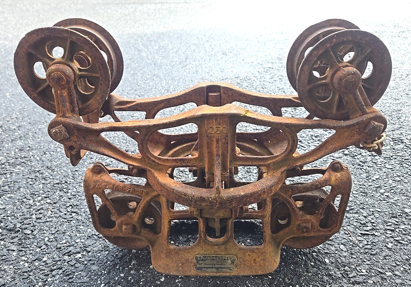 Antique 19th Century Diamond #4 Metal Hay Trolley