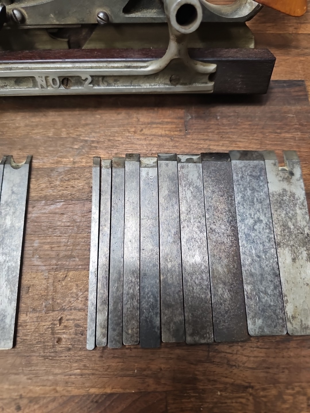 H37- antique Siegley No. 2 Combination Plane w/ 16 cutters