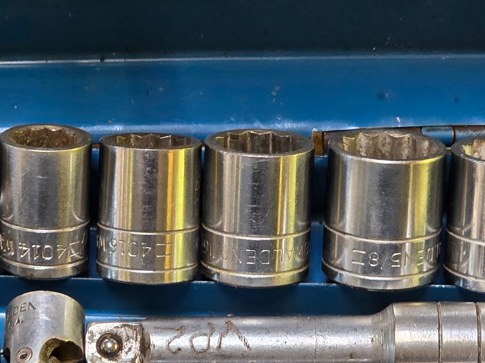 Vintage Walden Worcester 3/8″ and 1/4″ Drive Socket Set USA Ratchet Ext Case
