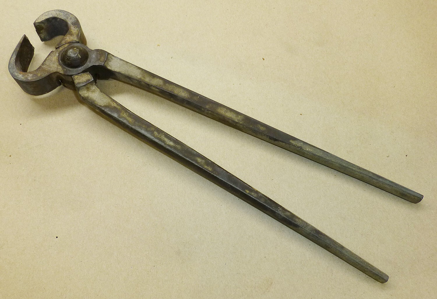 Blacksmith Cutter Nippers. Heller Bros. Co. U.S.A. 12″ long Horseshoe Tool