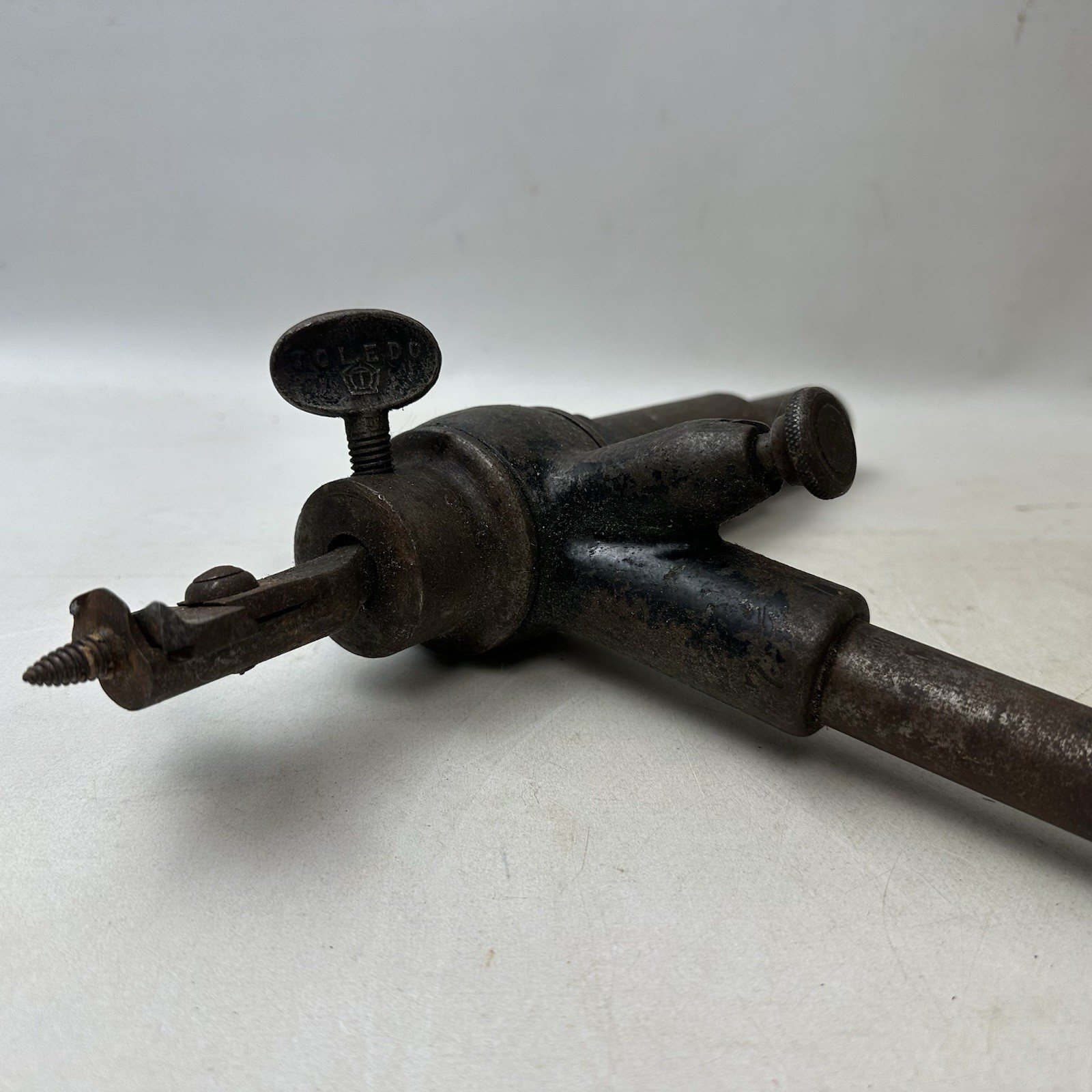 Toledo Pipe Threading Machine Co. Vintage Ratcheting Tool 12 1/2”x15”