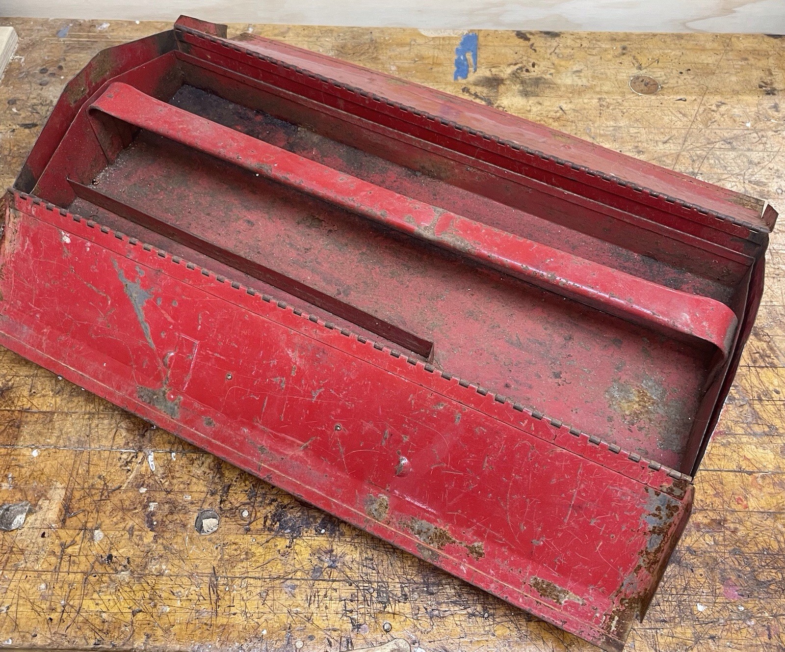 Vintage PROTO Hip Roof Tool Box – NO. 100 HR – With Take Out Tray Nice Vintage