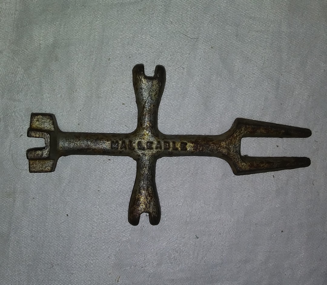 Vintage Chicago Spec Mfg Co 6 inch Specialty Tool #3024