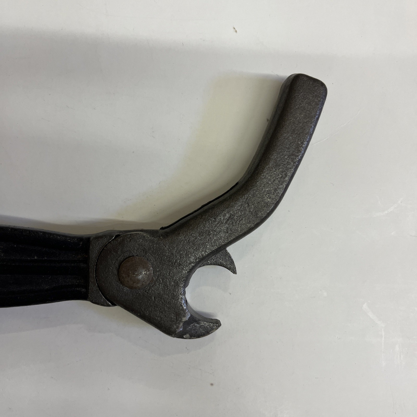 Crescent No. 56 – Suregrip Nail Puller