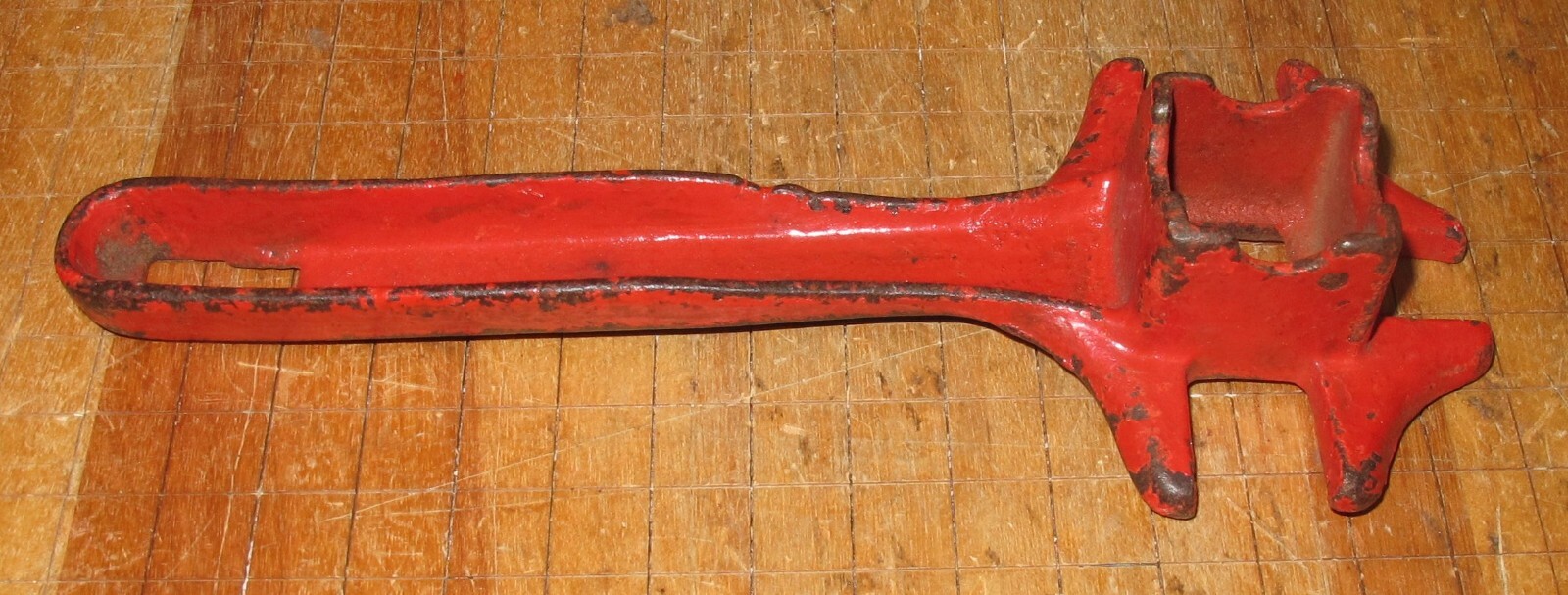 VINTAGE EBERHARD MFG. 7307 B BUGGY WRENCH W/ CIRCLE E LOGO