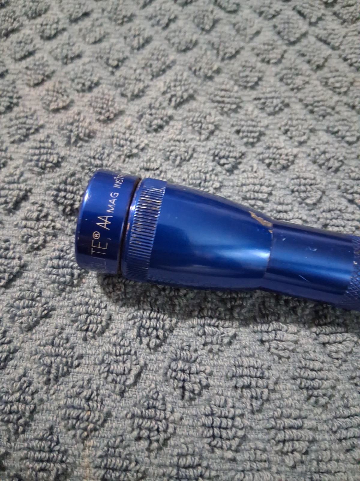 Mini Maglite Flashlight AA Blue 6″ Mag Instruments California Vintage