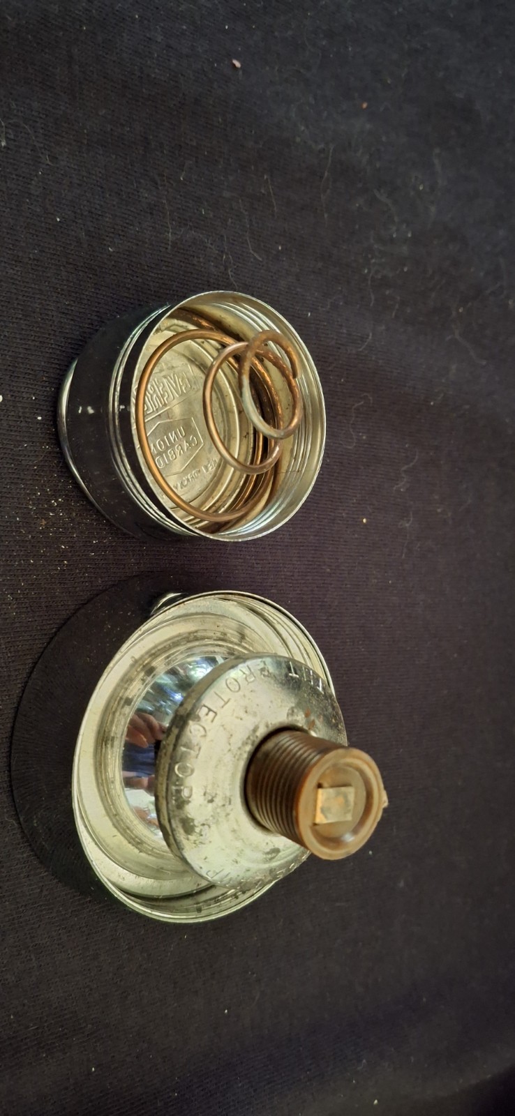 Vintage EVEREADY Captain Flashlight, chrome w/ Ring. 7 1/2 in slide tested/works