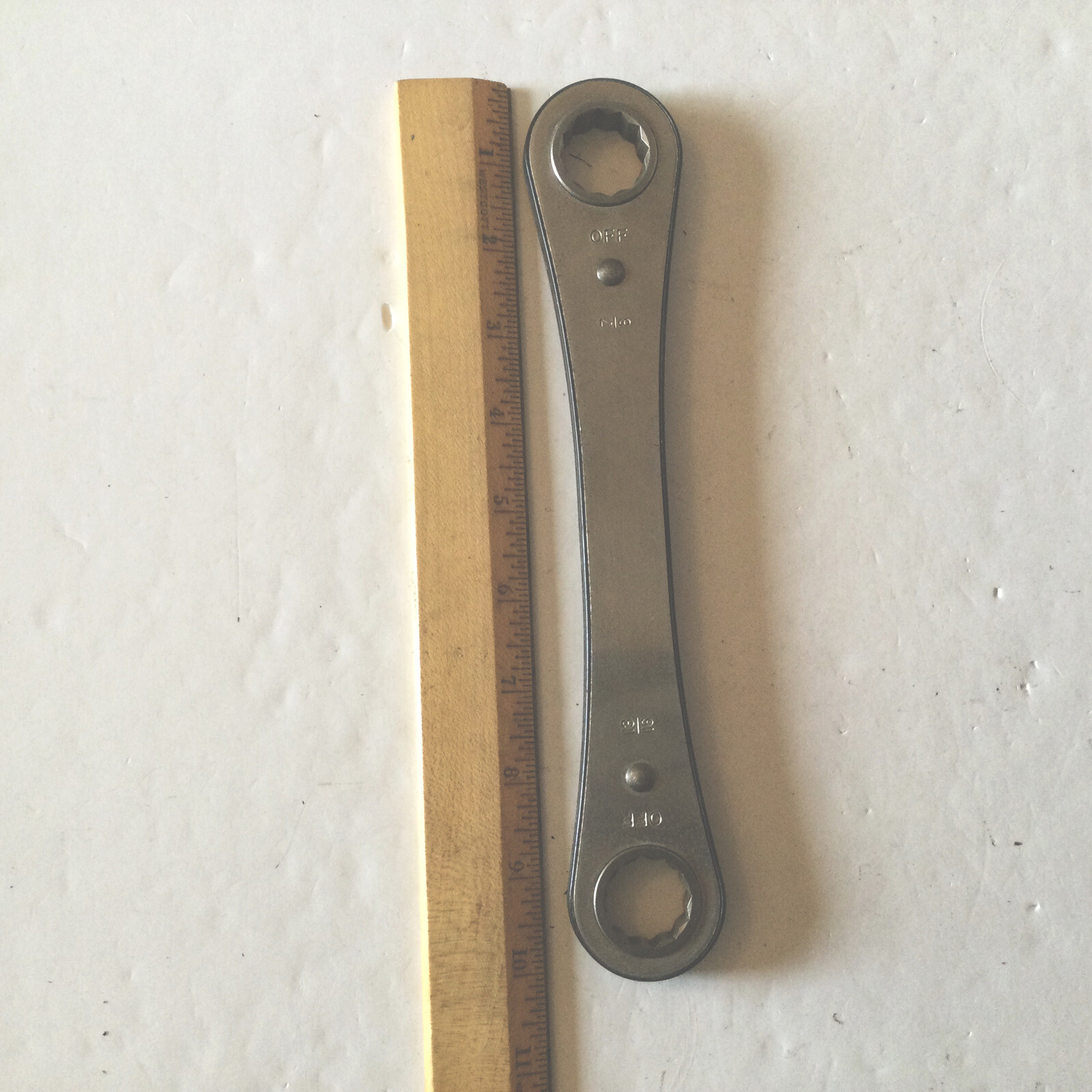 Craftsman Double Box End Ratchet Wrench Circle (i )13/16 x 7/8 943685 USA USED