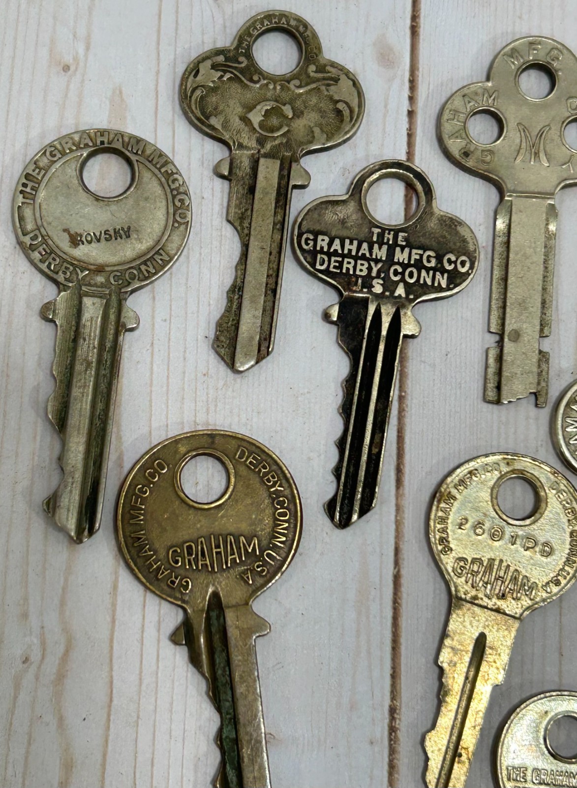 Lot of 12 Vintage Graham Mfg. Co. Keys