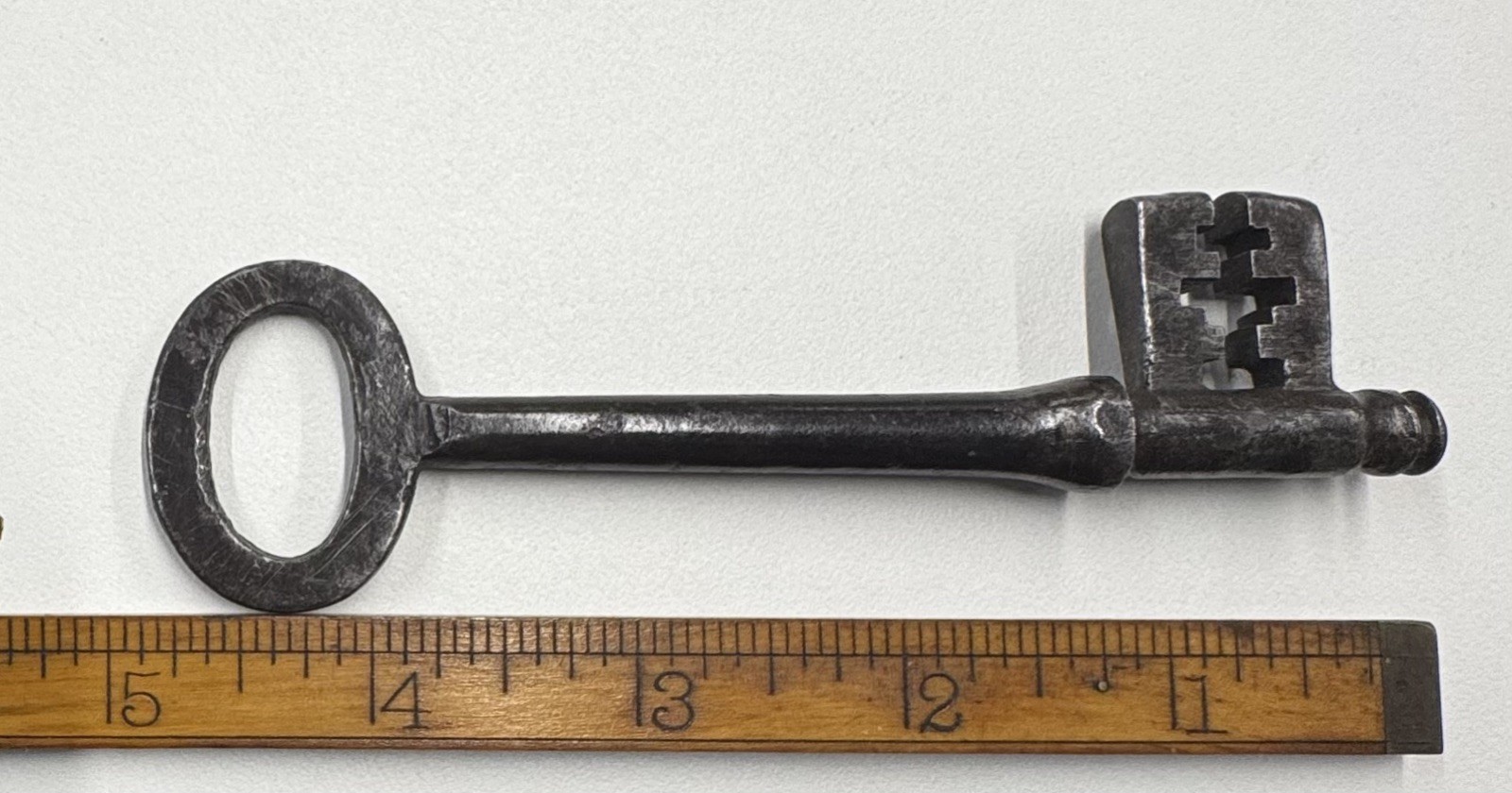 🌿 🗝️Antique Skeleton Key Solid Barrel Key authentic Antique Key!