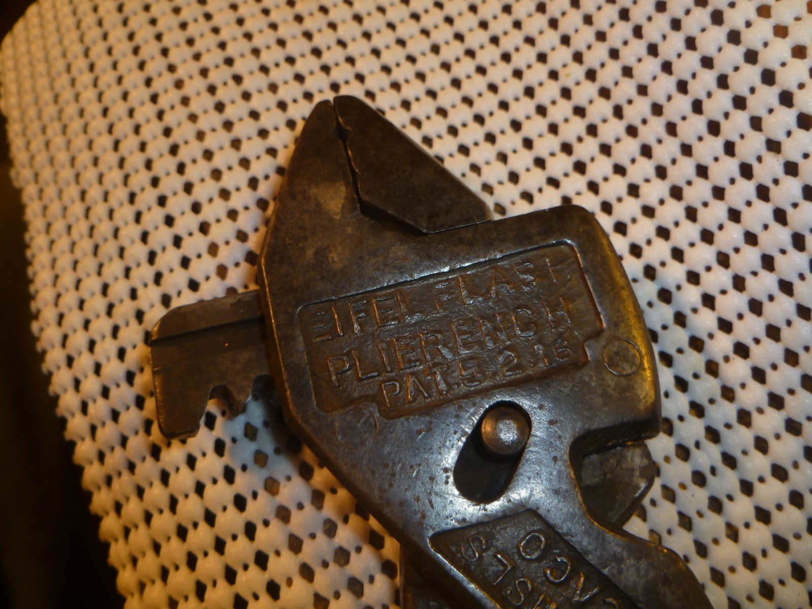 ANTIQUE EIFEL FLASHGEAR PLIERWRENCH TO USE OR DISPLAY. USA MADE