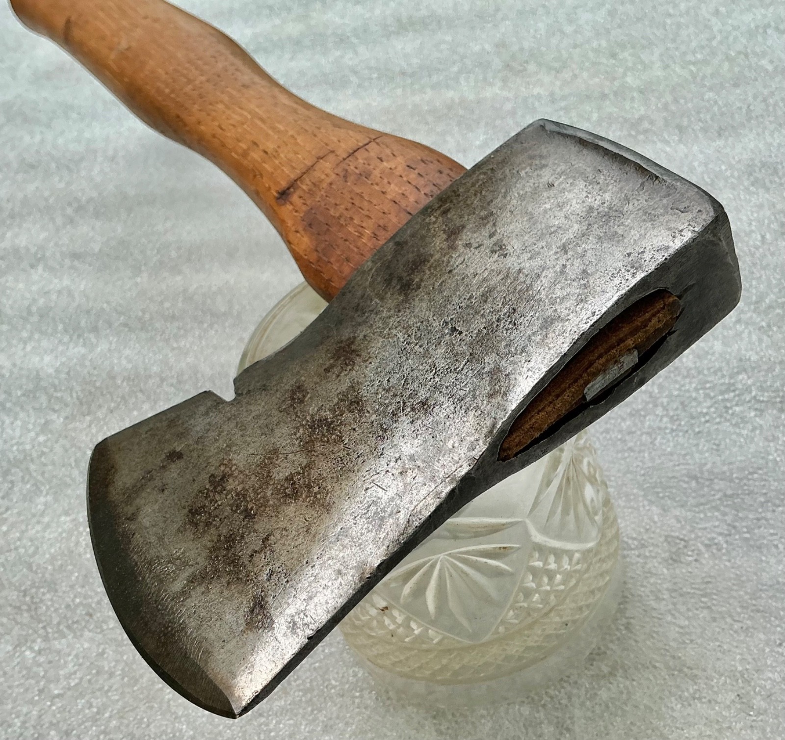 VTG MORLEY MURPHY CO. WEDGEWAY HANDMADE CAMP AXE EMBOSSED GREEN BAY WISCONSIN