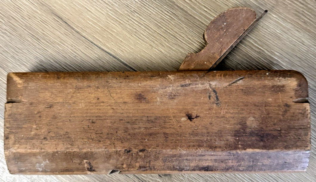 Antique 7/8″” A. Howland & Co. N.Y. № 14 Round Molding Moulding Plane 9.5″” Long