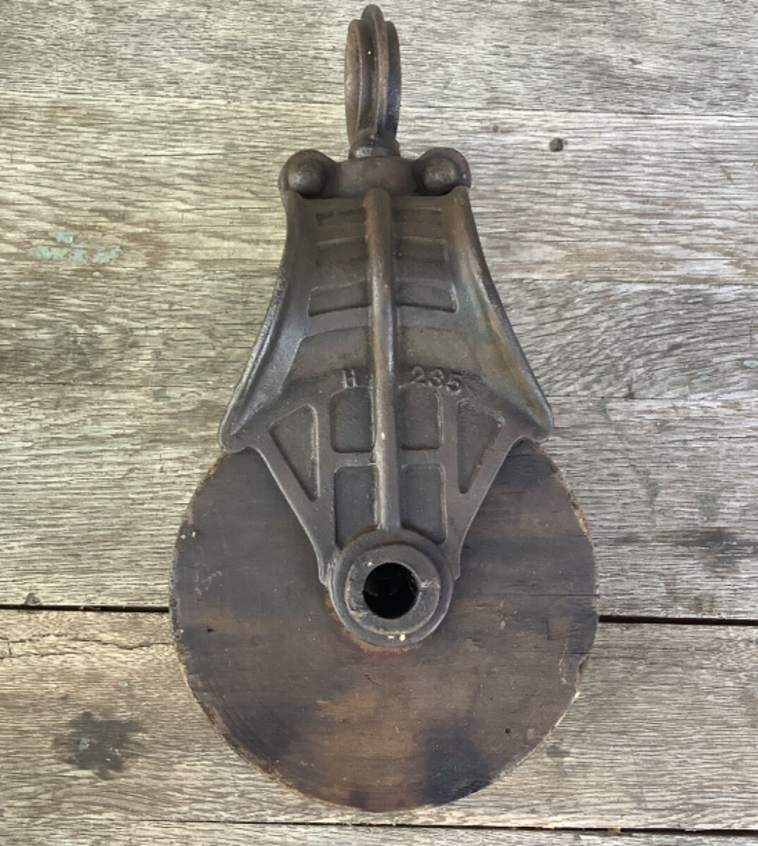 11 1/2″ Antique Metal Cast Iron Barn Pulley Block & Tackle Wood Wheel Eye Hook