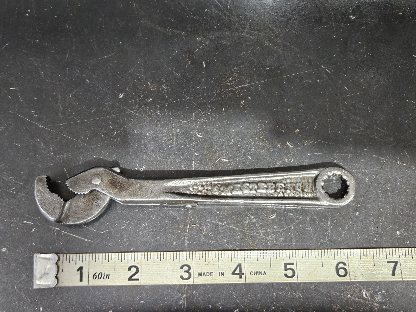 VINTAGE Heller Bros. Self Adjusting “MASTERENCH” 6″ Baby Wrench PATENTED
